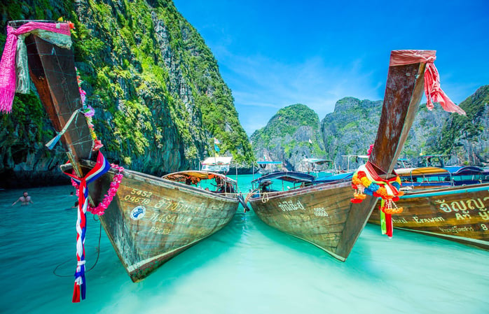 aifs-adventure-trip-thailand-phi-phi-island-boote